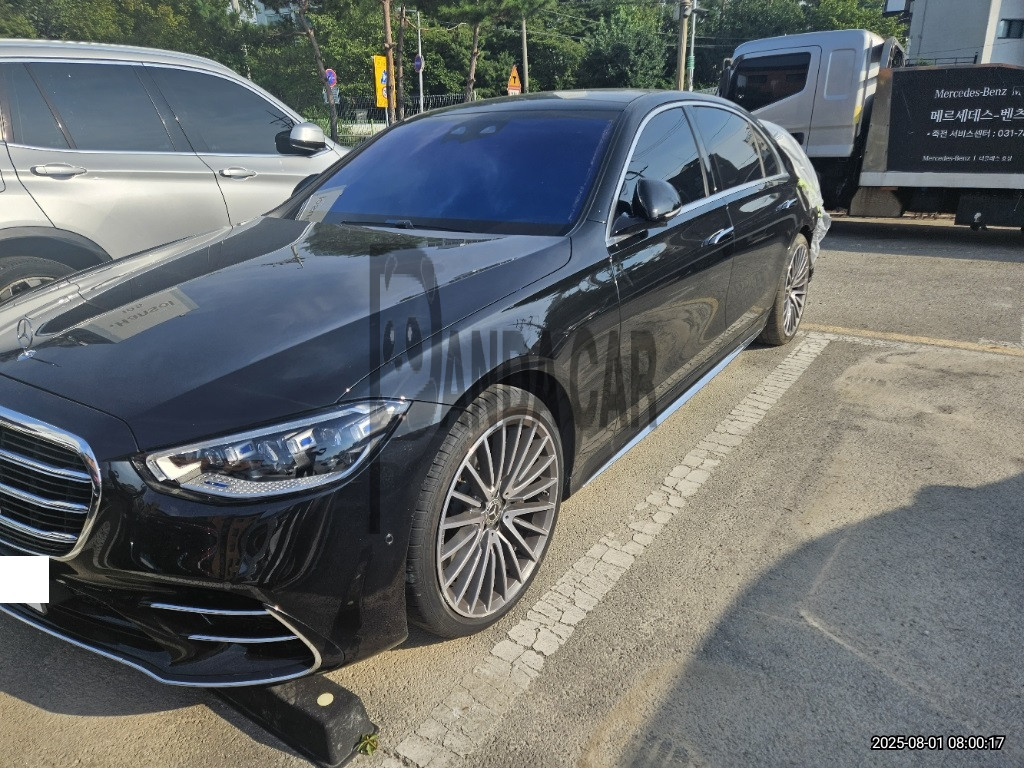 2025 Mercedes-Benz S 500 4MATIC, photograph 1