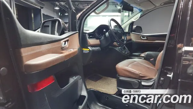 2018 Hyundai Starex Urban 9-Seater, photograph 9