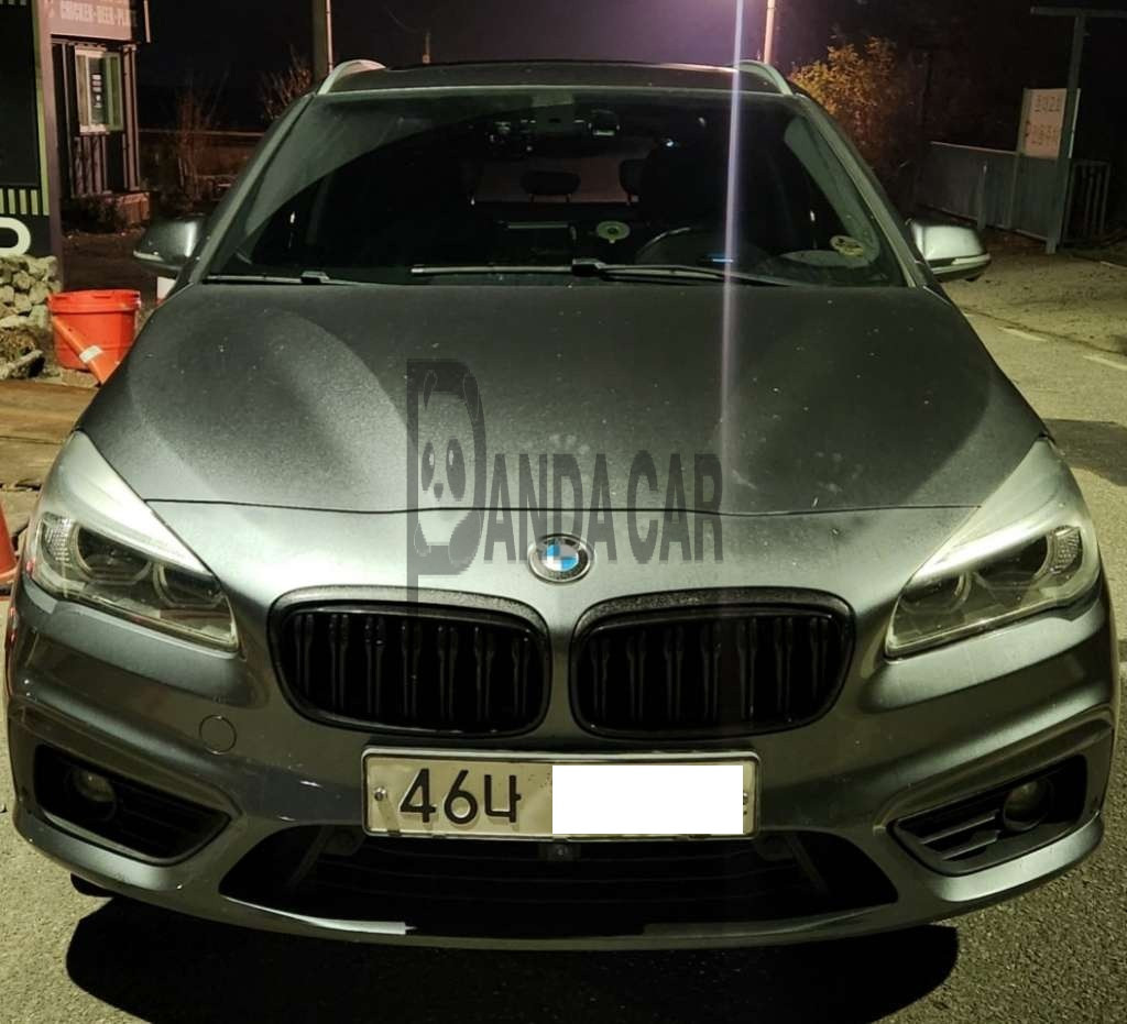 2017 BMW Active Tourer, photograph 1