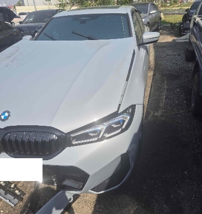 2025 BMW 320i, photograph 3