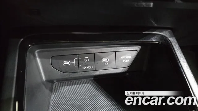 Kia K5 2.0 — photo 1 of 20