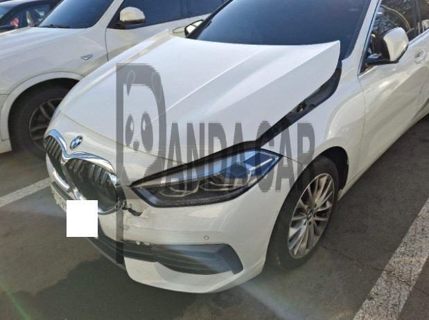 2020 BMW 118d (17), photograph 3