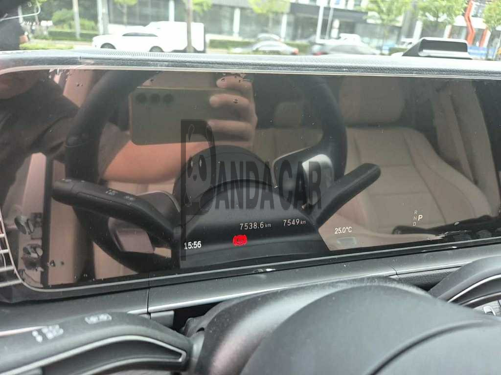 2026 Mercedes-Benz GLE 350 4MATIC, photograph 8