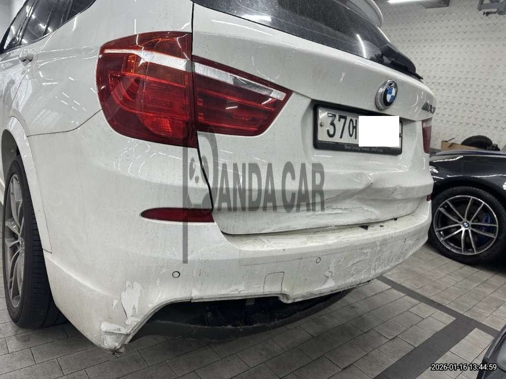2017 BMW X3 xDrive20d, photograph 3