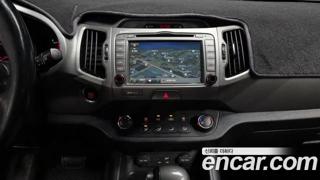 2015 Kia Sportage Diesel 2WD ACE, photograph 2