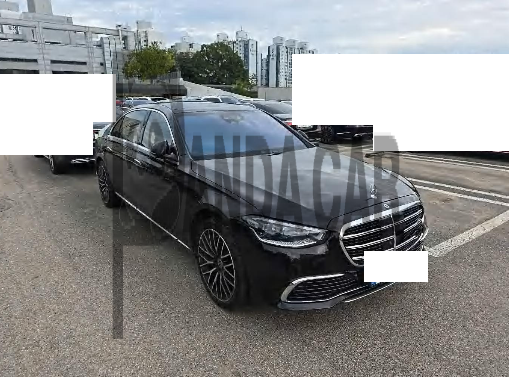 2023 Mercedes-Benz S580 4MATIC, photograph 2