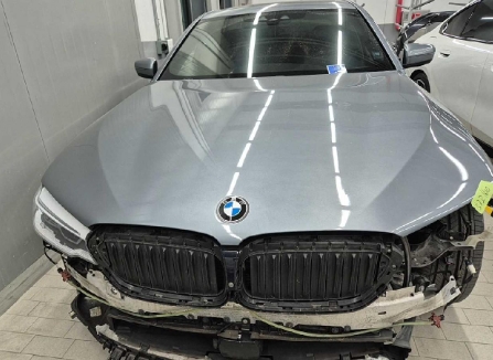 2020 BMW 520d M Sport Package, photograph 3