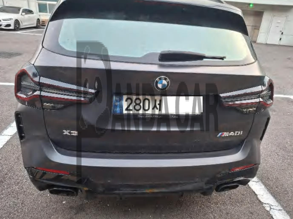2022 BMW X3 M40i, photograph 2