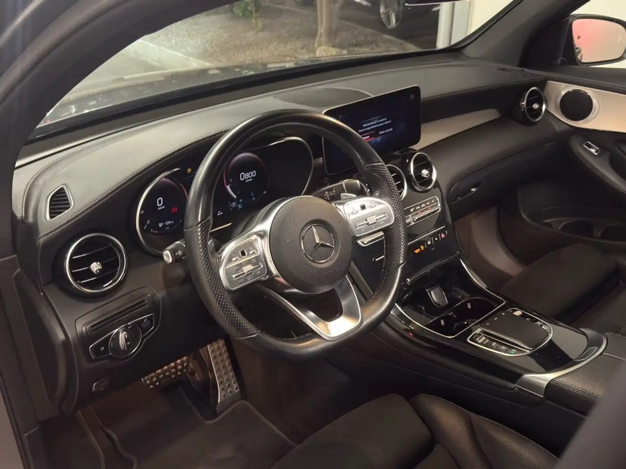 2022 Mercedes-Benz GLC 220 d 4Matic Coupé Executive, photograph 11
