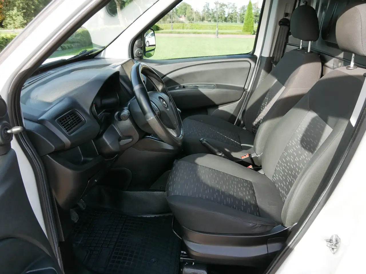 2016 Opel Combo 1.3 CDTi L1H1 Selection AC | € 1999 EX BTW, photograph 11