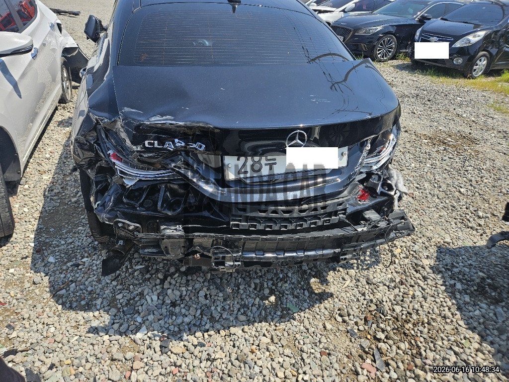 2019 Mercedes-Benz CLA220, photograph 4