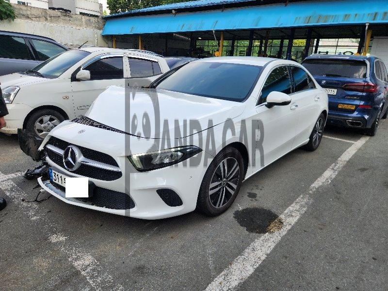 2021 Mercedes-Benz A220 Sedan, photograph 3
