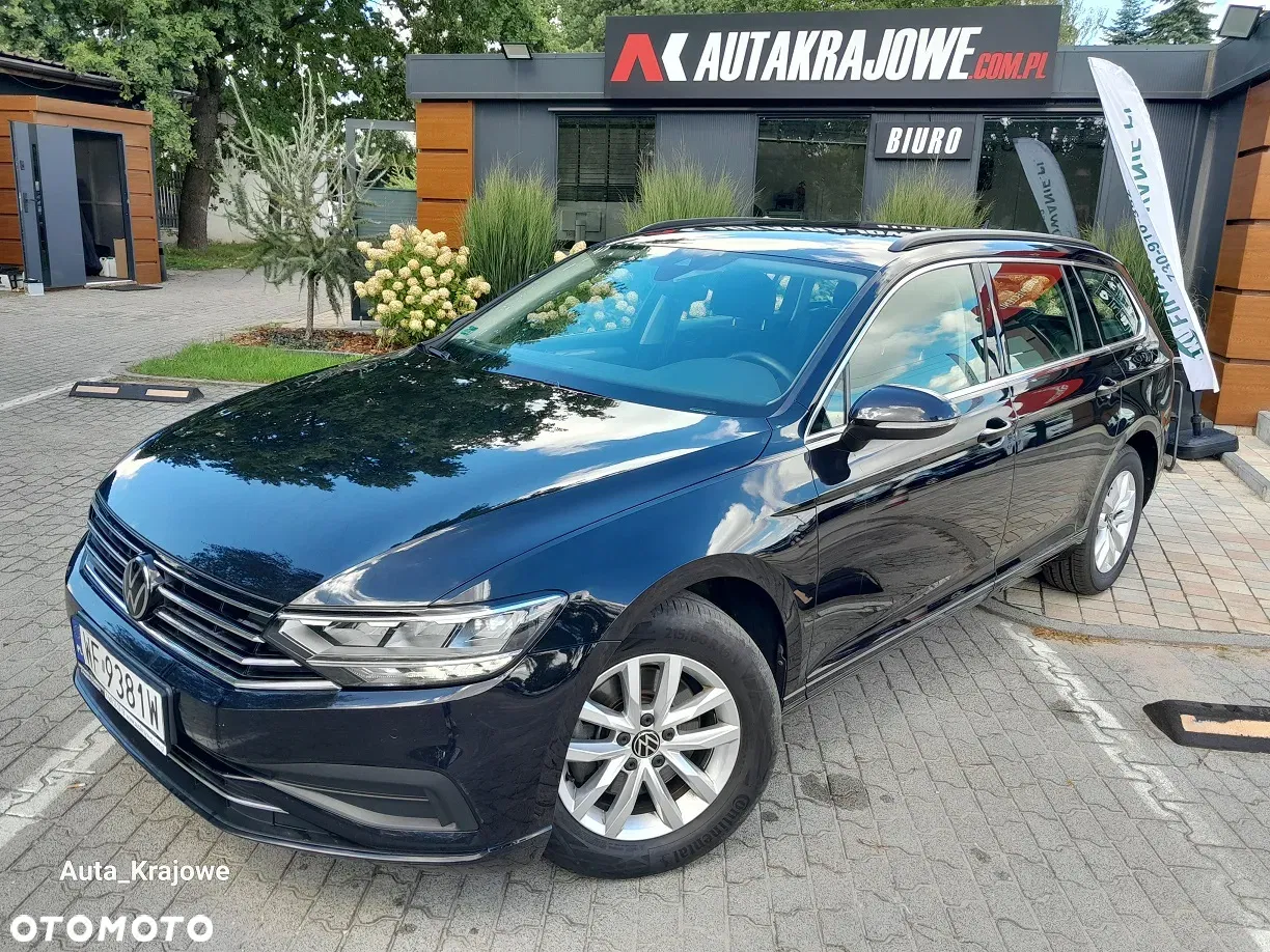 2022 Volkswagen Passat 2.0 TDI EVO Business DSG, photograph 2