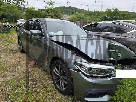 2018 BMW 530i xDrive, photograph 3
