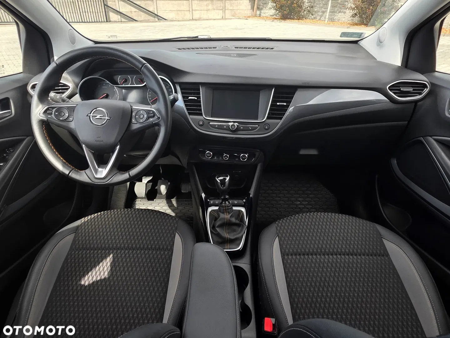 2020 Opel Crossland X, photograph 6