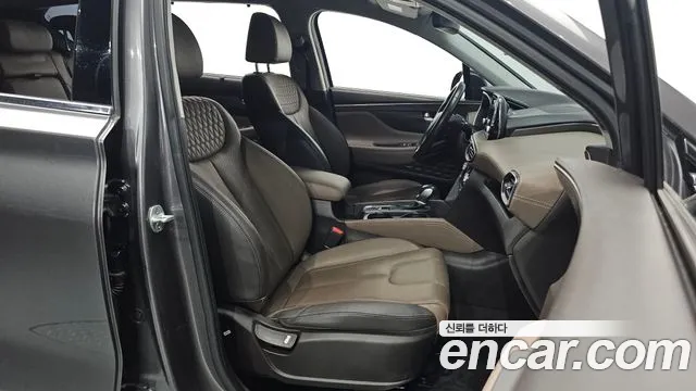 2019 Hyundai Santafe Diesel 2.0 2WD, photograph 9