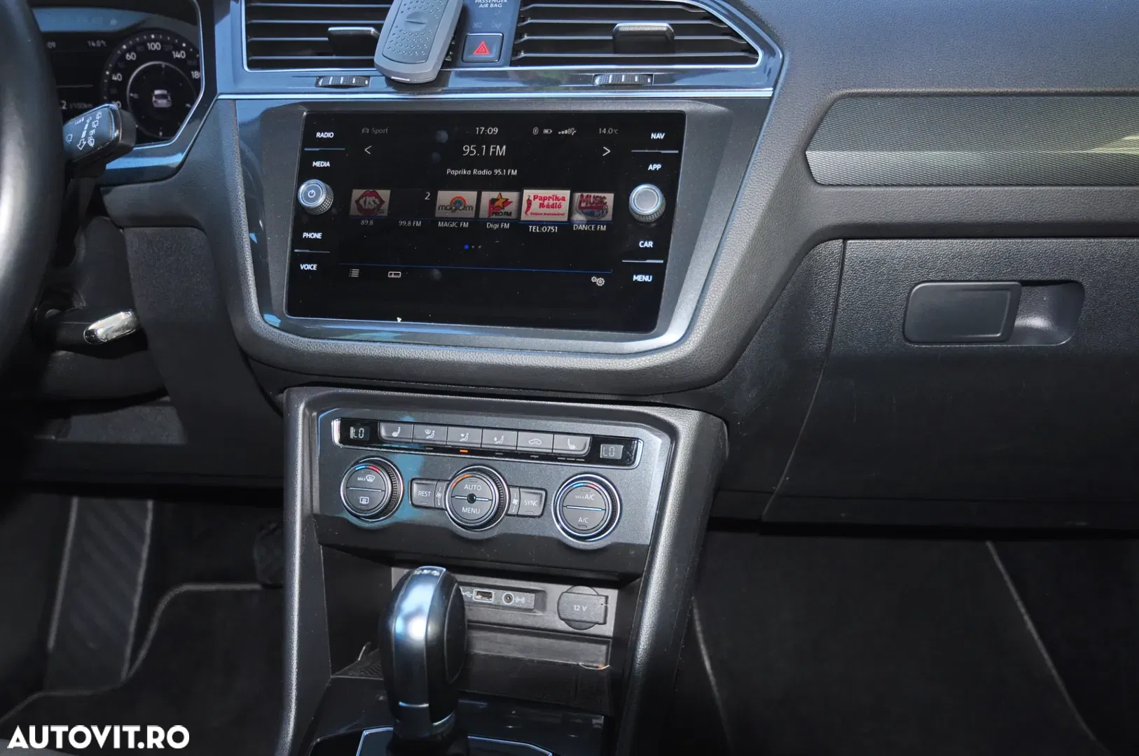 2018 Volkswagen Tiguan 2.0 TDI 4Mot DSG Highline, photograph 11