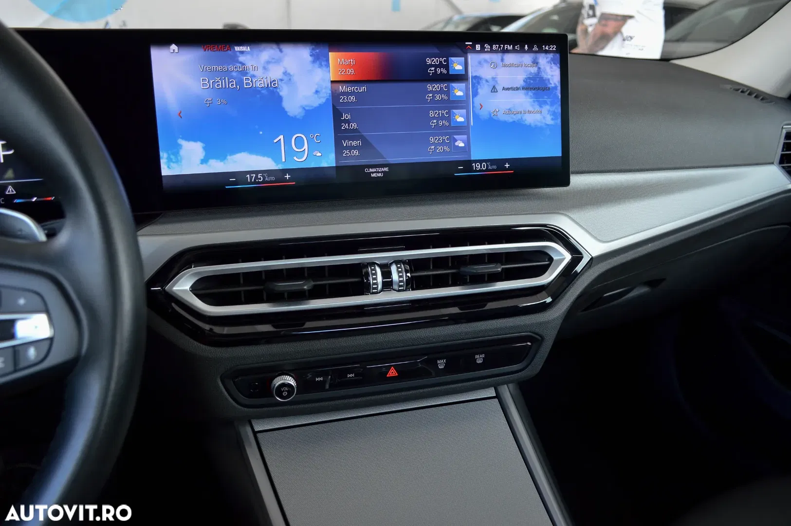 2024 BMW Seria 3 320i AT, photograph 8