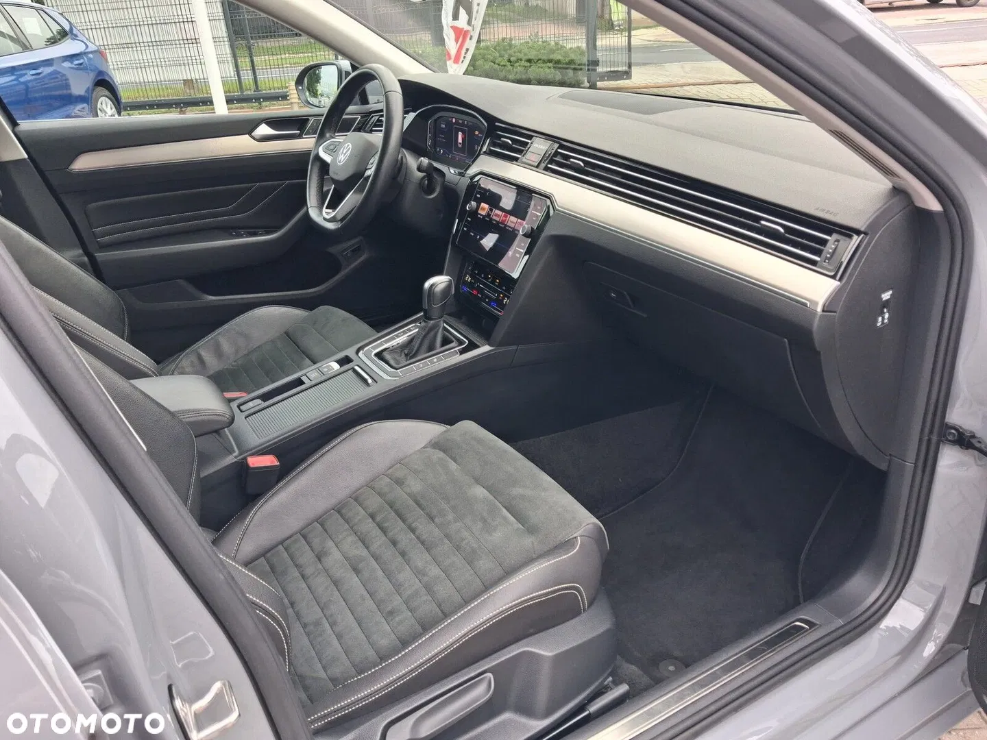 2023 Volkswagen Passat, photograph 6