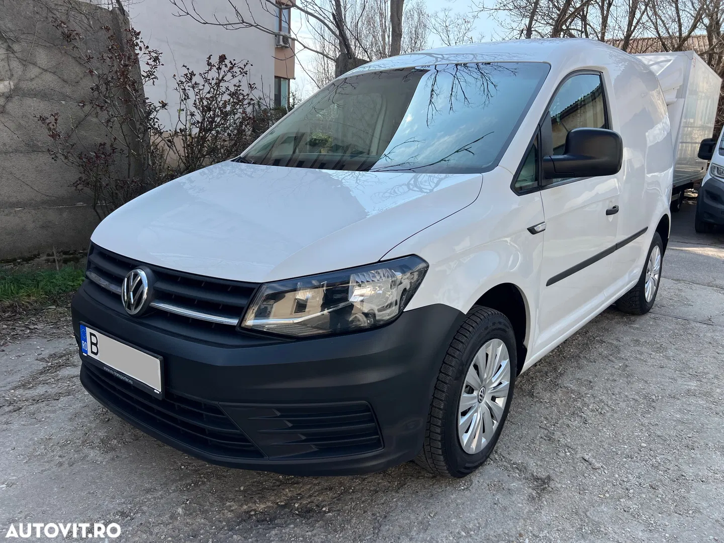 2017 Volkswagen Caddy, photograph 1
