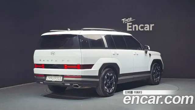 Hyundai Santafe Gasoline 2.5T 4WD — photo 1 of 20