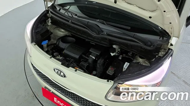 2013 Kia RAY Prestige, photograph 7