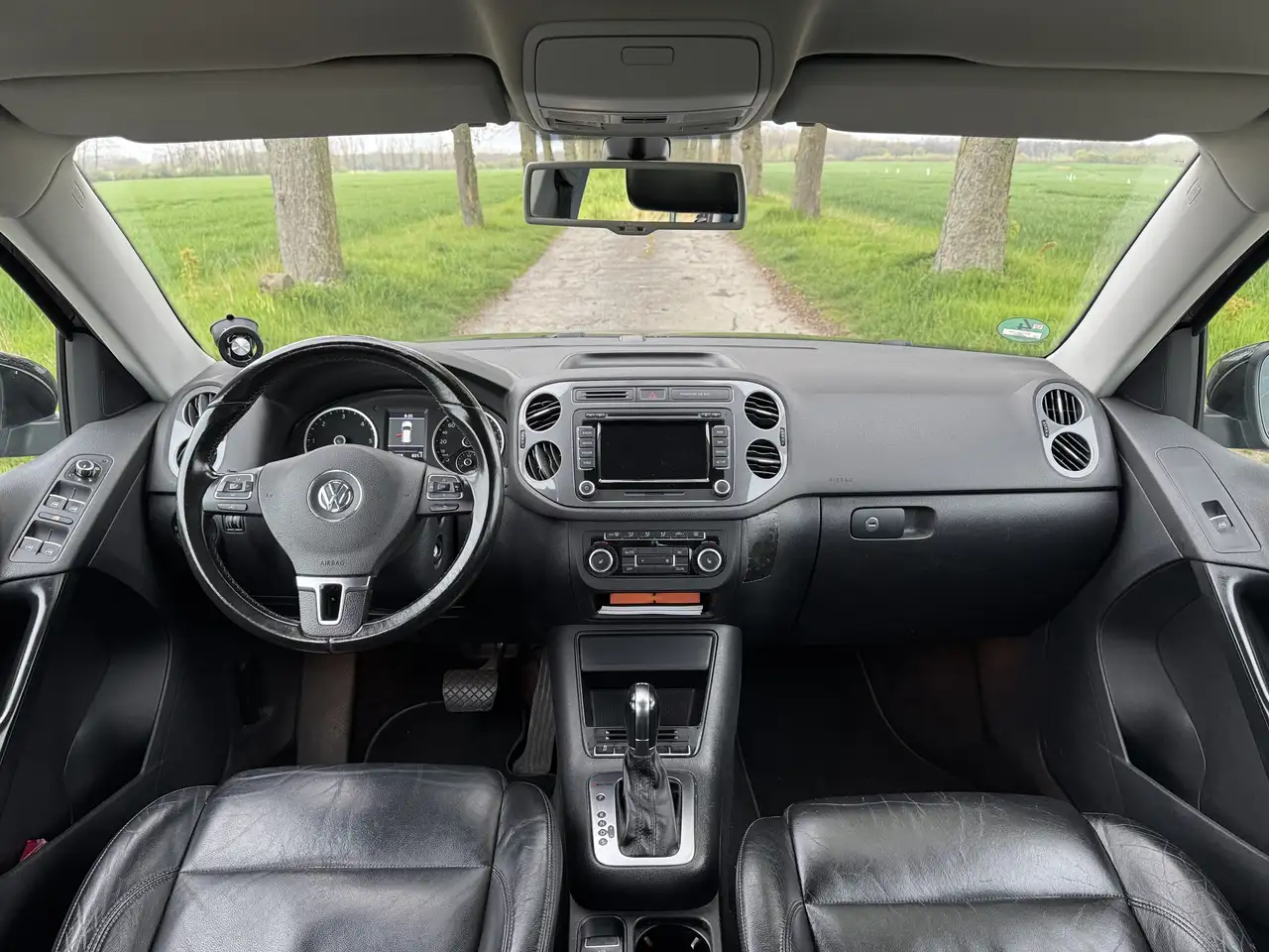2011 Volkswagen Tiguan 2.0 TDI DPF 4Motion DSG Sport & Style, photograph 9