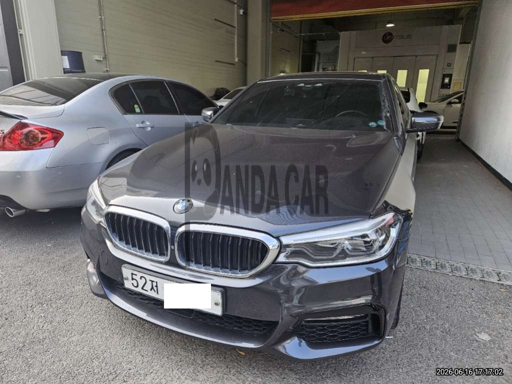 2018 BMW 520d xDrive, photograph 1