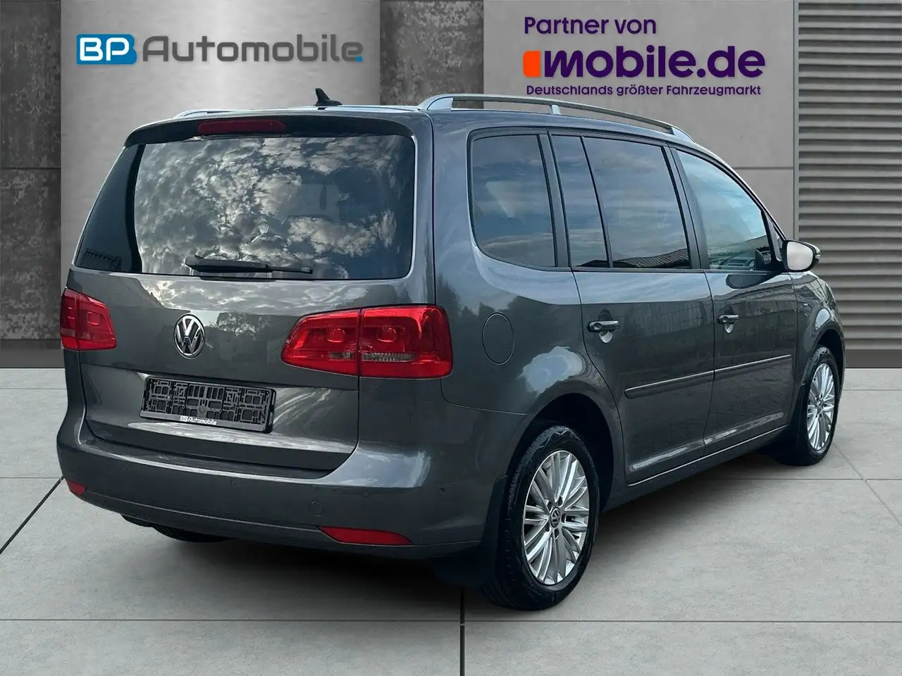 2014 Volkswagen Touran Cup 2.0 TDI 7-SITZER, photograph 6