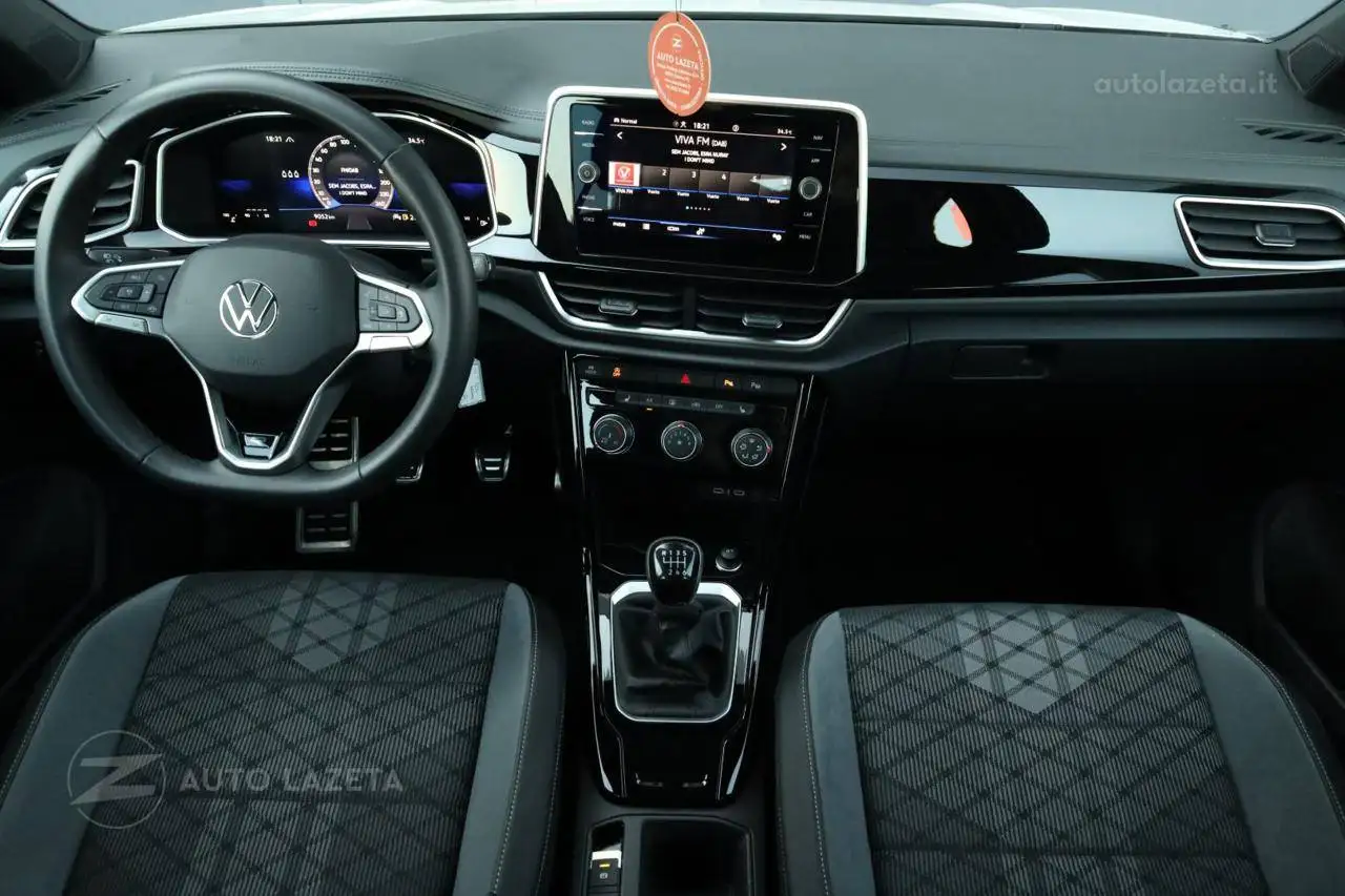 2024 Volkswagen T-Roc 1.0 TSI R-Line, photograph 5