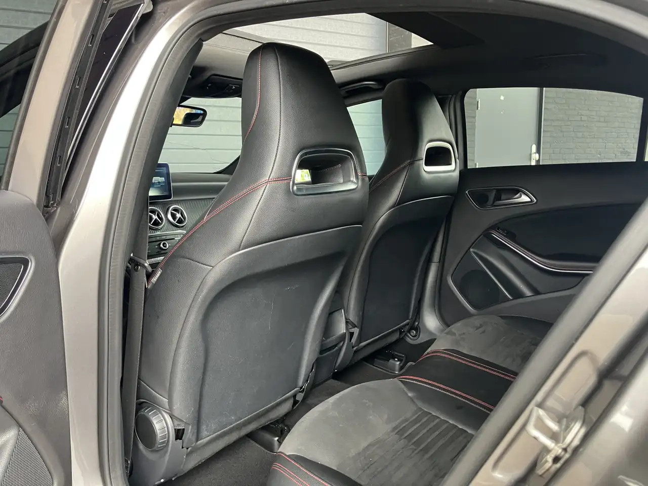 2016 Mercedes-Benz A 200 d ///AMG PANO-XENON-LED, photograph 7