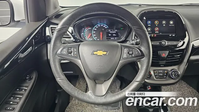 2018 ChevroletGMDaewoo Spark Premier, photograph 8