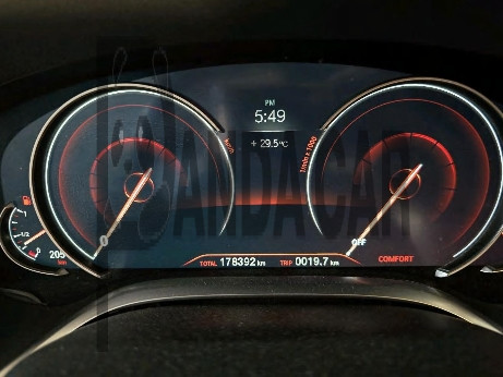 2017 BMW 750Li xDrive, photograph 3