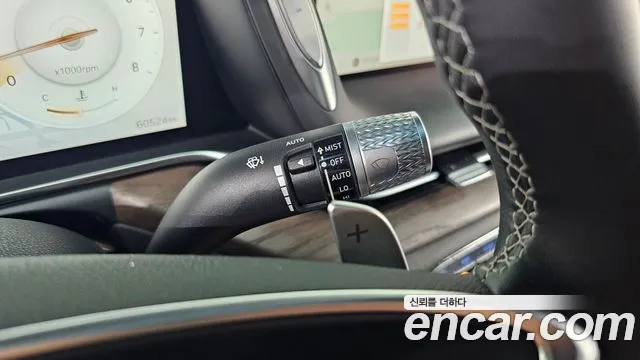 Genesis G90 Gasoline 3.5 Turbo AWD — photo 1 of 31