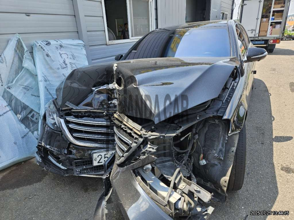 2020 Mercedes-Benz S 560 4MATIC, photograph 3
