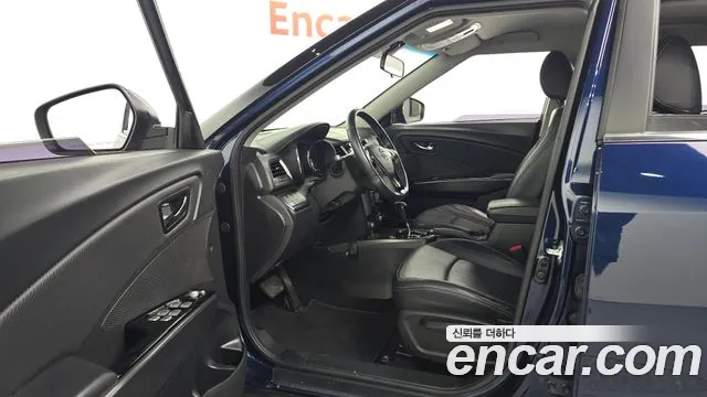 2017 KG_Mobility_Ssangyong TIBOLI Diesel LX 2WD, photograph 12