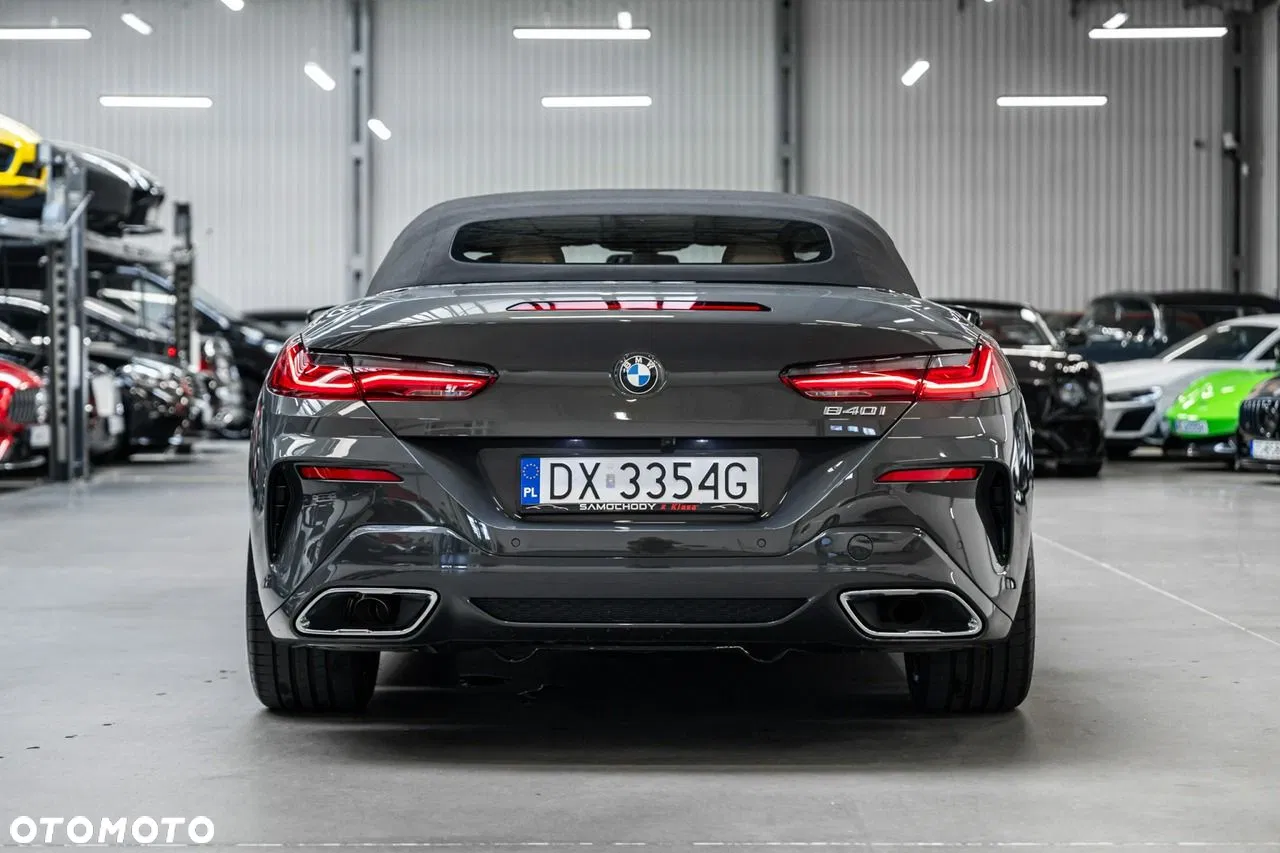 2025 BMW Seria 8 840i, photograph 7