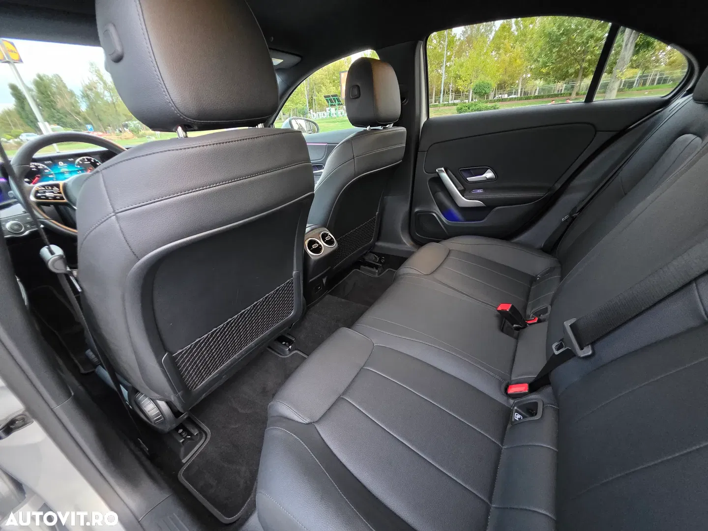 2021 Mercedes-Benz A 180 7G-DCT Edition 2021, photograph 7