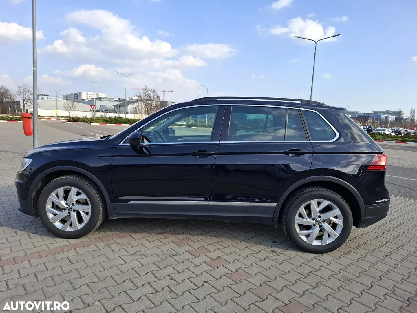 2018 Volkswagen Tiguan 2.0 TDI DPF DSG 4Mot Comfortline, photograph 4