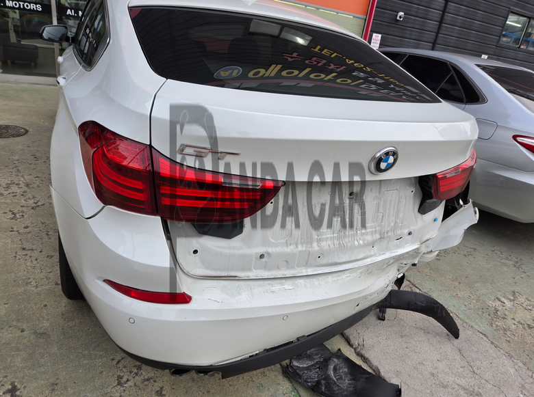 2017 BMW Gran Turismo EfficientDynamics Edition, photograph 1