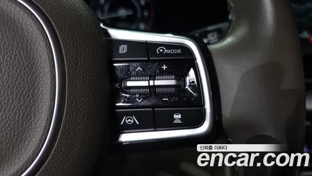 Kia Canival Gasoline 9-Seater Hi-Limousine — photo 1 of 40