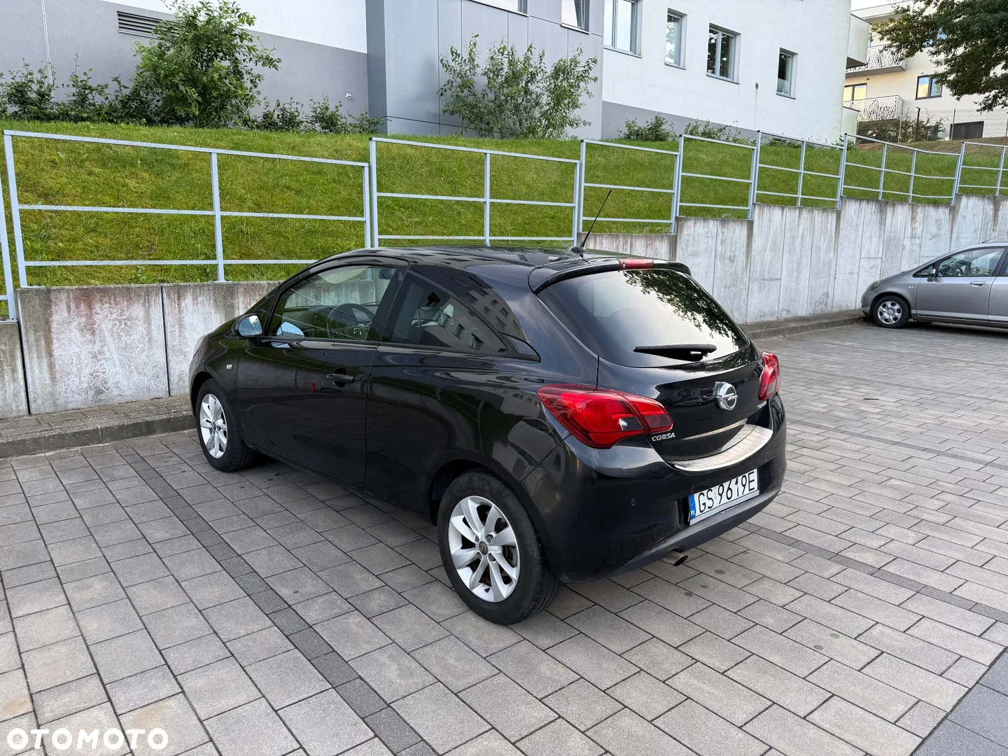 2017 Opel Corsa 1.4 T Enjoy S&S, photograph 3