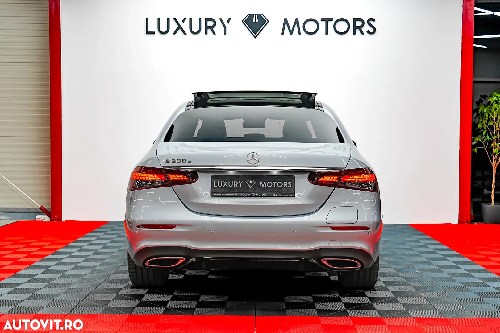 2021 Mercedes-Benz E, photograph 11