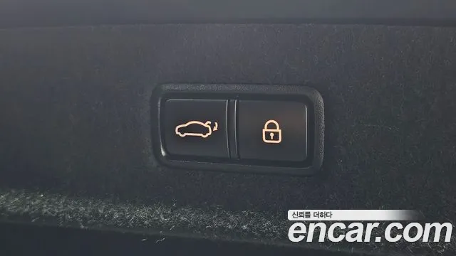 2018 Genesis EQ900 3.8 GDI AWD, photograph 2