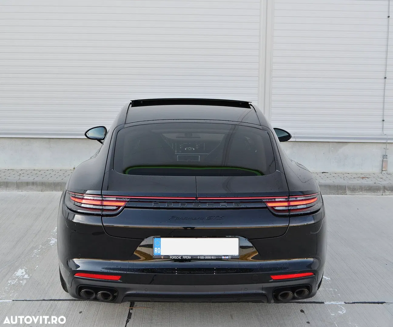 2019 Porsche Panamera GTS, photograph 5
