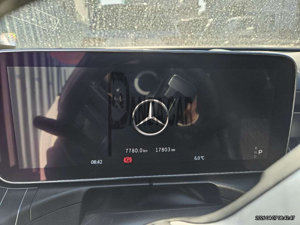 2024 Mercedes-Benz CLE 450 4MATIC Coupe, photograph 3