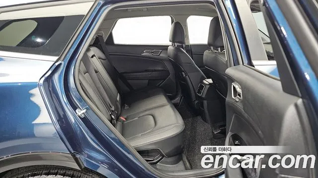 Kia Sportage Nobleless 2WD — photo 1 of 20