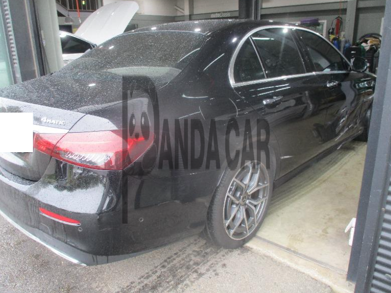 2021 Mercedes-Benz E220 d 4MATIC, photograph 5