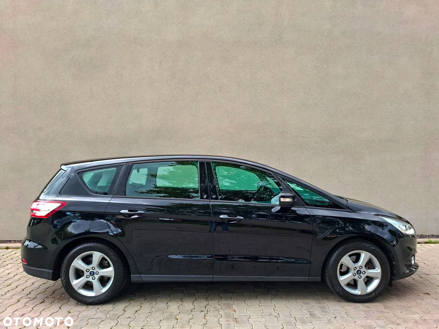 2016 Ford S-Max 2.0 TDCi Trend PowerShift, photograph 9