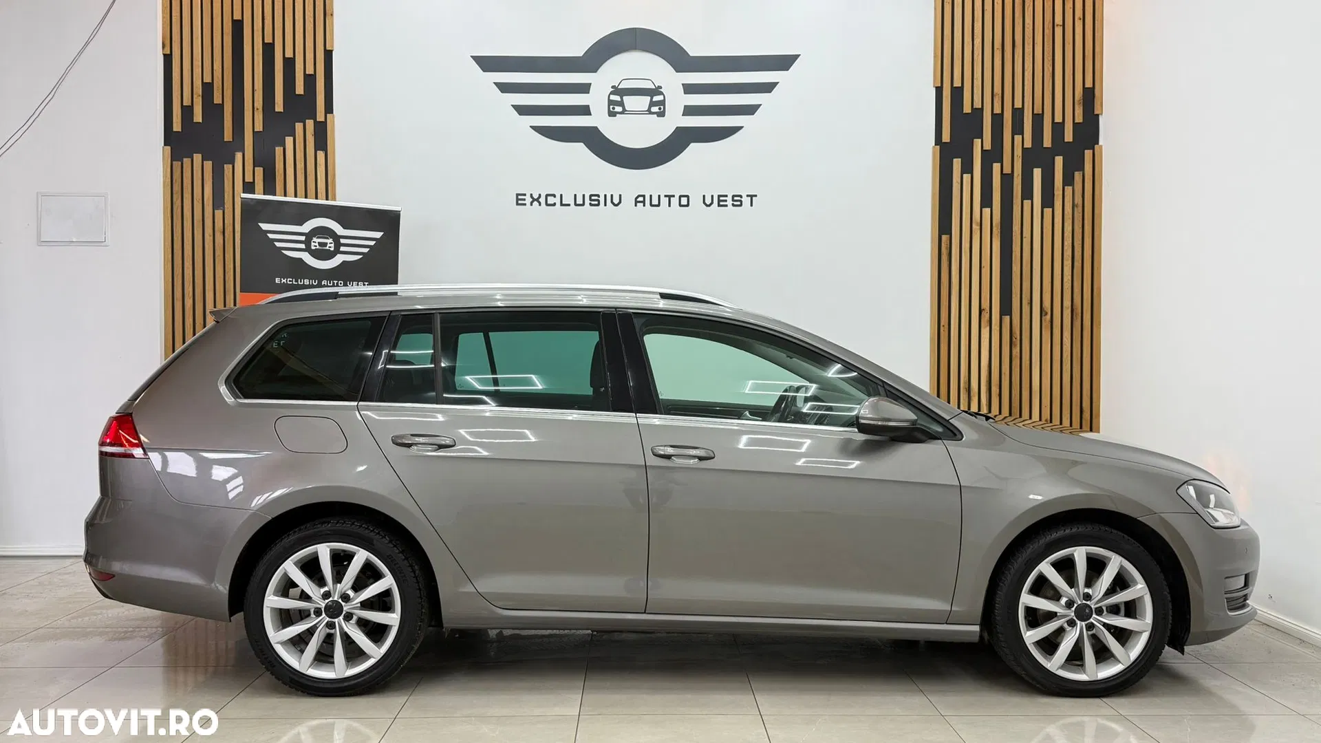 2014 Volkswagen Golf, photograph 11